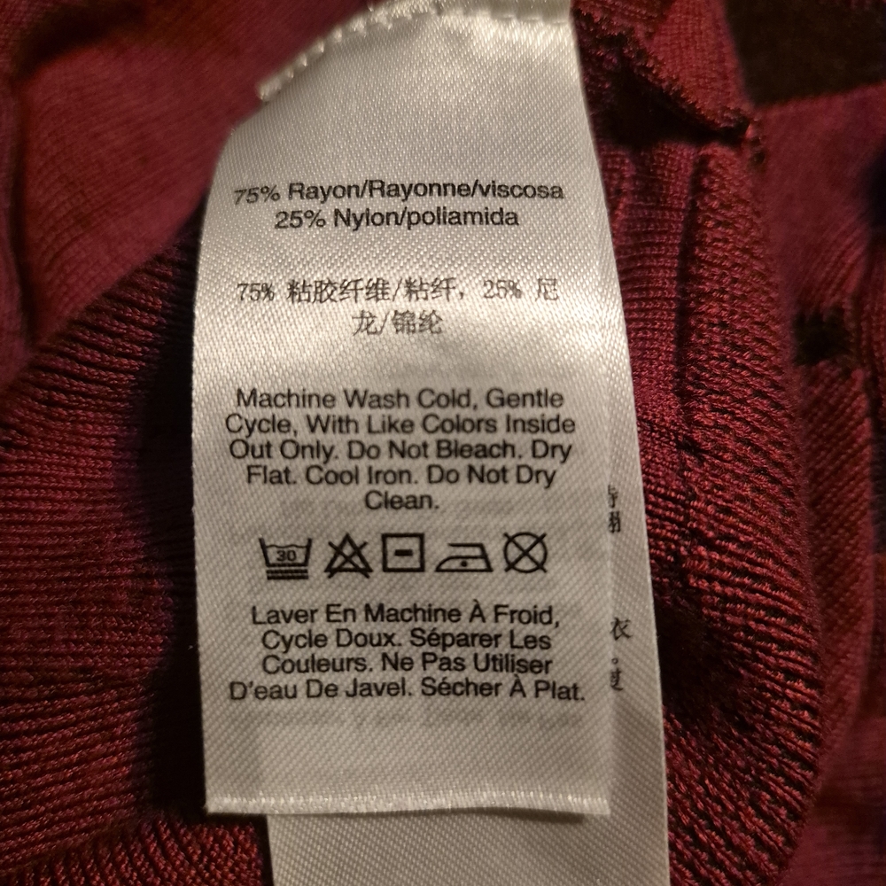 DKNY Red Patterned V-Neck Sweater - Picture 3 of 3